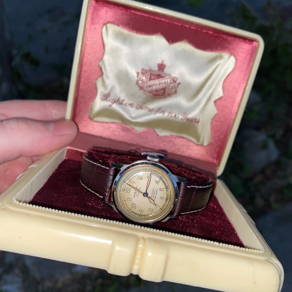 NOS 1944 Imperial Swiss Watch - Picture 14 of 17